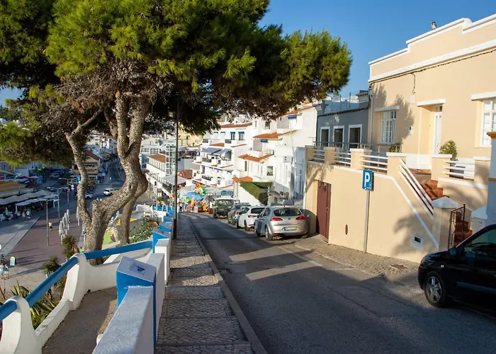 Urban Beach - Casa Amarela